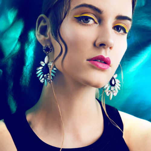 NEON MAKE-UP – trendhunter.com